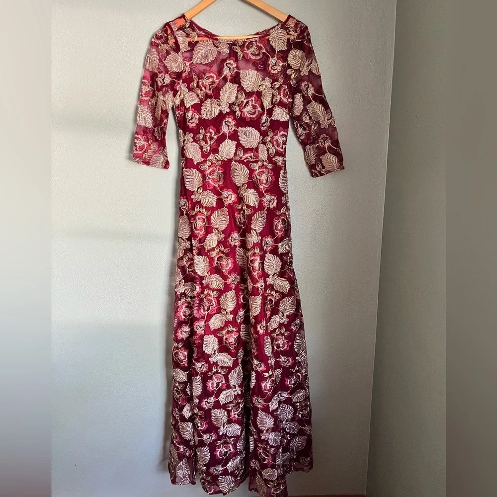 Maniju Elegant Red Floral Lace Dress - Picture 5 of 7